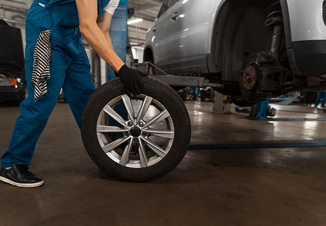 Tyres Change and Wheel Balancing